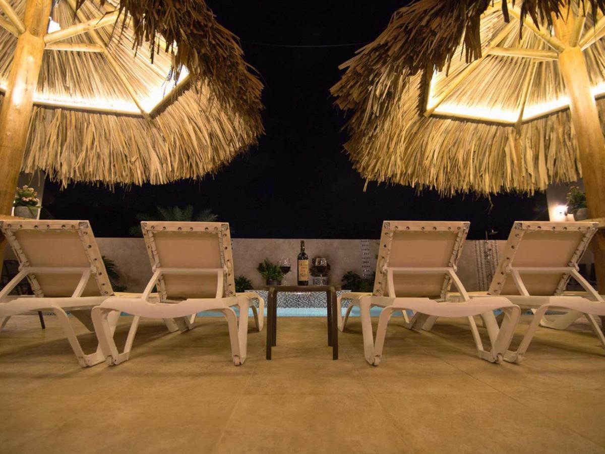 Golden Villas Παλμ Μπιτς Εξωτερικό φωτογραφία