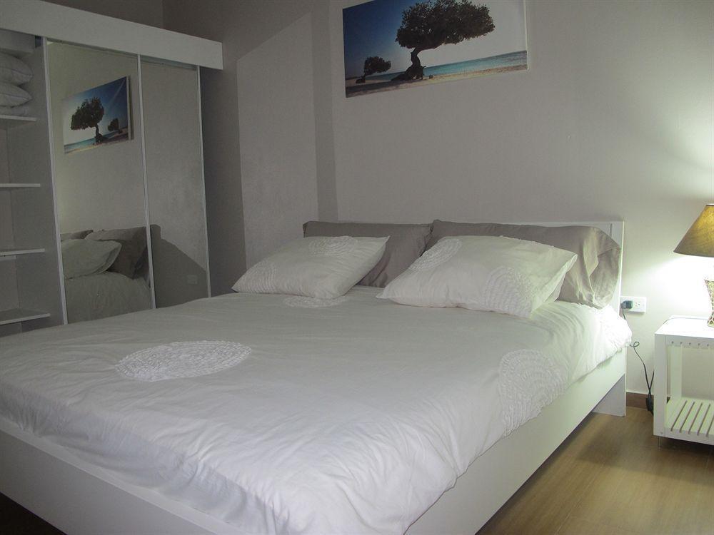 Golden Villas Παλμ Μπιτς Εξωτερικό φωτογραφία