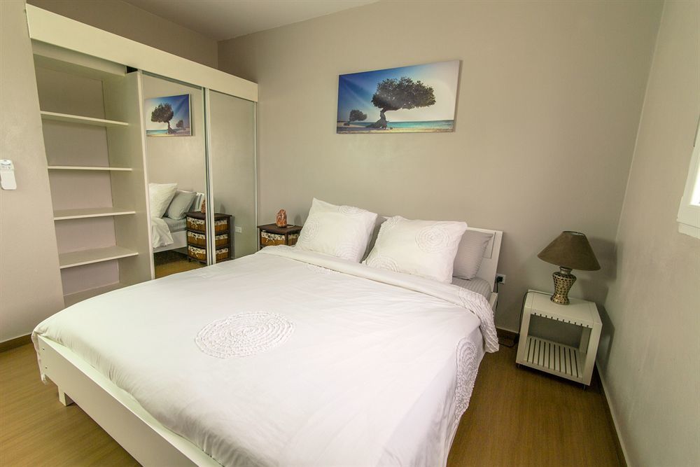Golden Villas Παλμ Μπιτς Εξωτερικό φωτογραφία