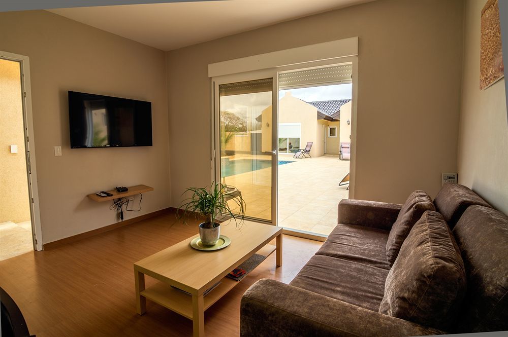 Golden Villas Παλμ Μπιτς Εξωτερικό φωτογραφία